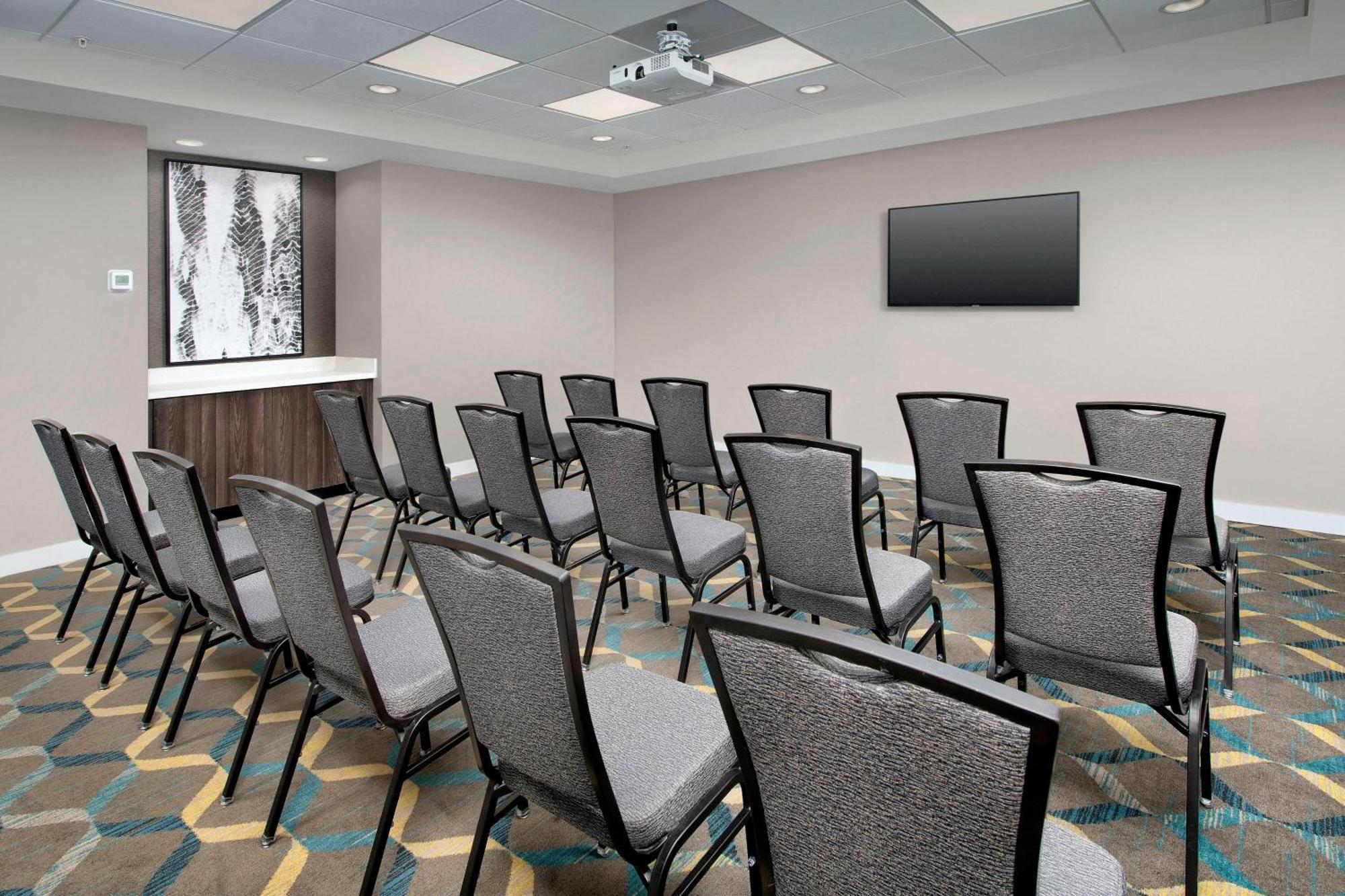 Residence Inn By Marriott Lubbock Southwest Бизнес снимка
